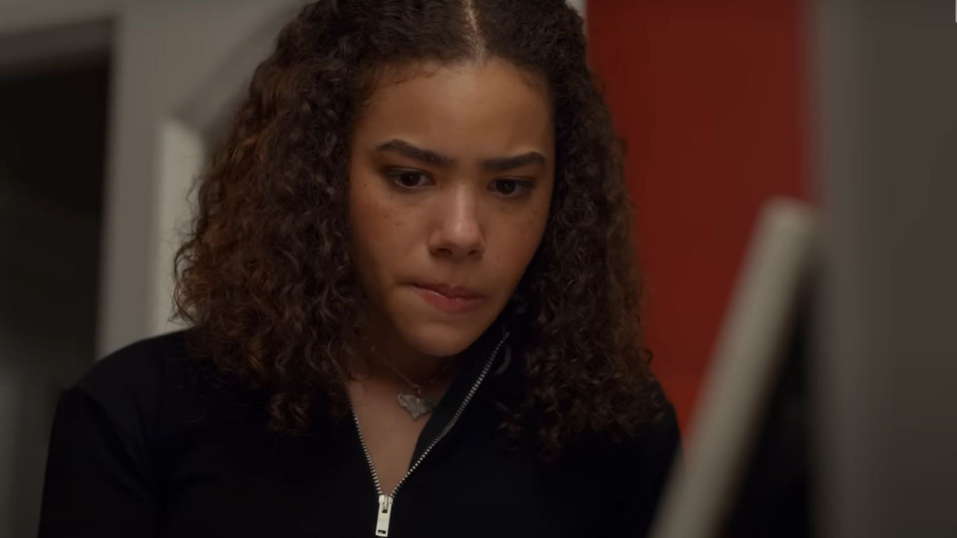 Ginny gets pregnant (Image via YouTube/Netflix)